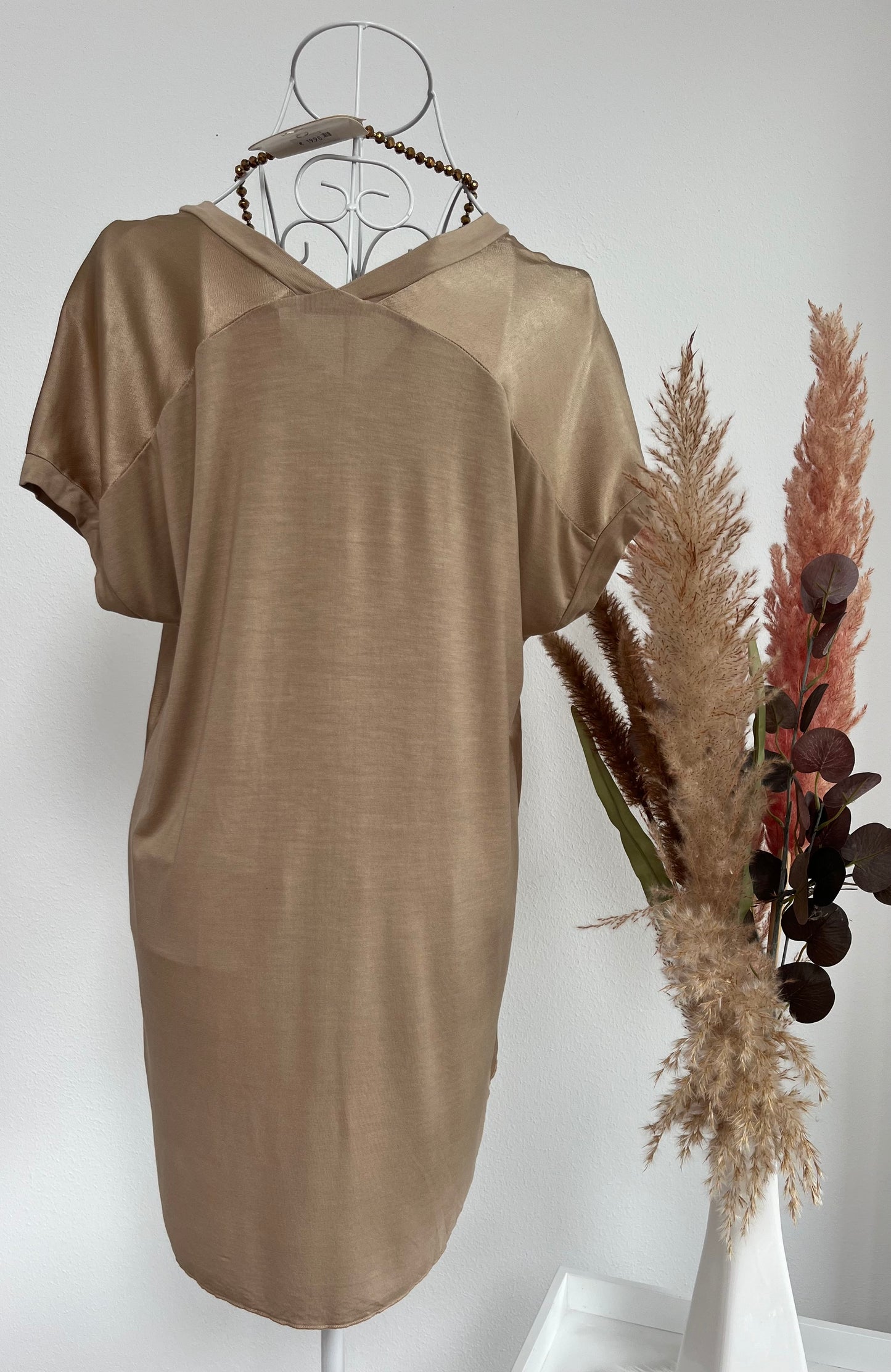 Tshirt V-Ausschnitt Satinoptik