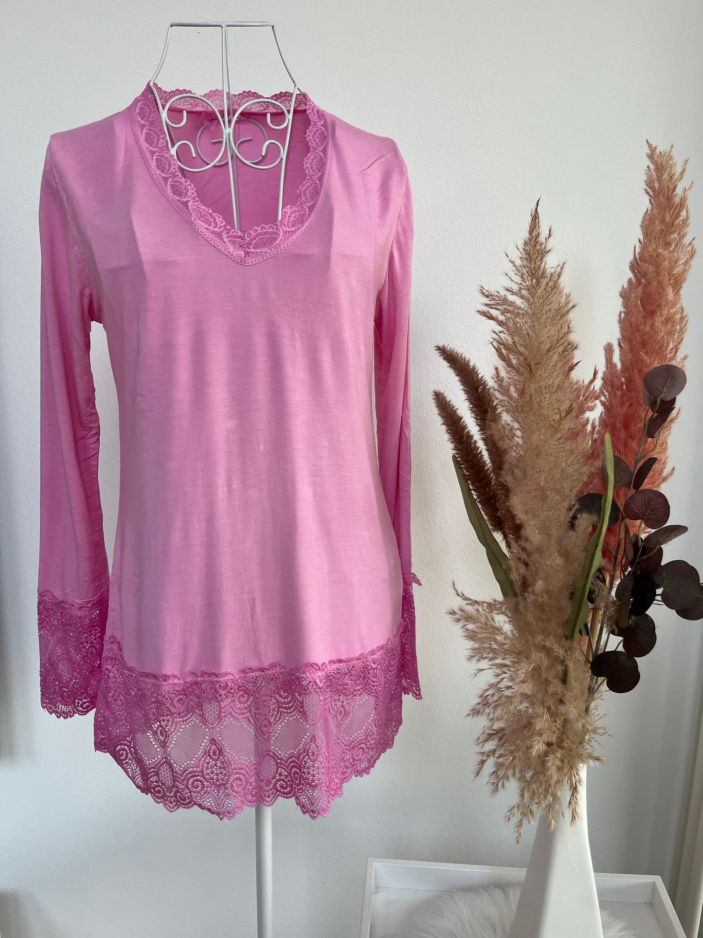 Viskoseshirt " Maria" mit Spitzenbordüre