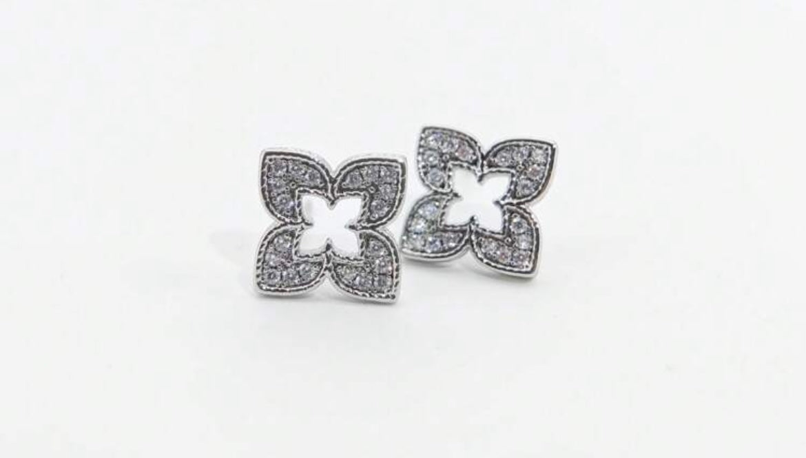 Ohrstecker „Kleeblatt“