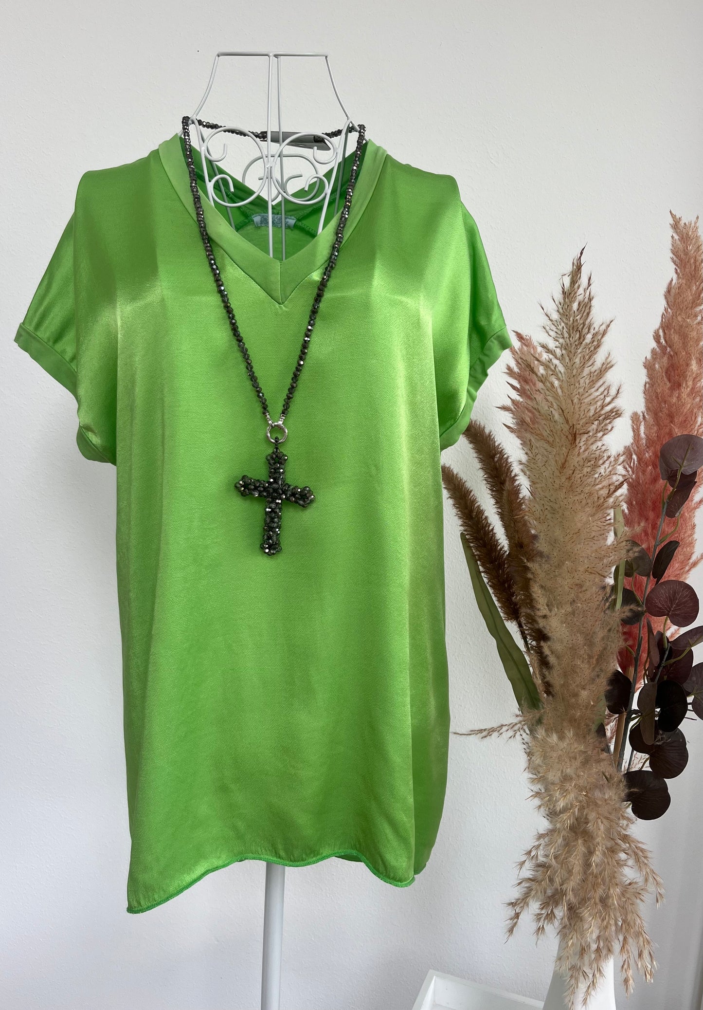 Tshirt V-Ausschnitt Satinoptik